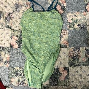 TYR Trinity Fit One Piece Competitive Swimsuit Women Size 32
